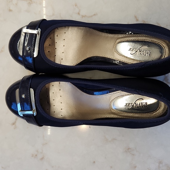 Alfani Step n Flex Navy Cloth Wedge, 2.25 inches, Vegan, 7.5 - Picture 2 of 6